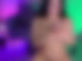 Live cam show with Vivi - Brown Hair on fapnchat