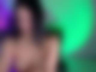 Live cam show with Vivi - Normal on CamClone