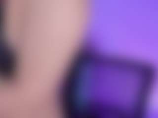 Vivi's Live Sex Cam Show