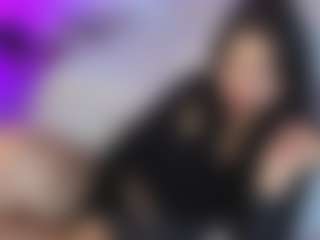 Live cam show with Eliie-Ruizz - Oil on CamClone