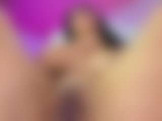 Live cam show with Eliie-Ruizz - Facial on Camsoda