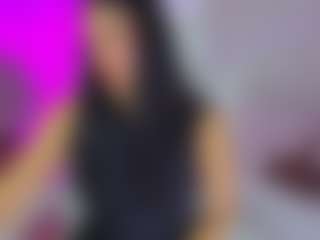 Live cam show with Eliie-Ruizz - Fetish on Milfs Live