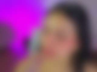 Live cam show with Eliie-Ruizz - Facial on Milfs Live