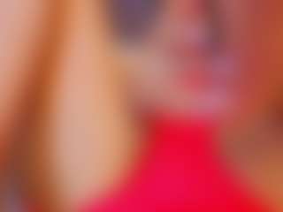 Live cam show with Eliie-Ruizz - Facial on Camsoda