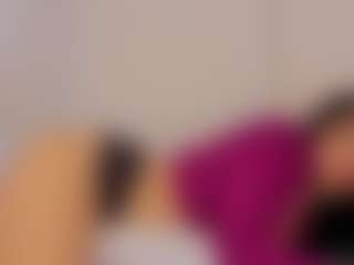 Live cam show with Eliie-Ruizz - Nipple Piercings on Camsoda