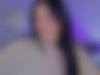 Live cam show with Eliie-Ruizz - Flashing on Milfs Live