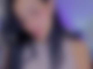 Live cam show with Eliie-Ruizz - Camel Toe on liverealitysex.com
