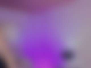 Live cam show with Eliie-Ruizz - Nipple Piercings on anonymated.com
