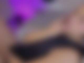 Live cam show with Eliie-Ruizz - Body Massage on eurowanks.com