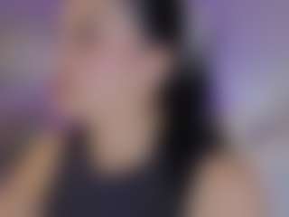 Live cam show with Eliie-Ruizz - Nipple Piercings on Fit Hotties