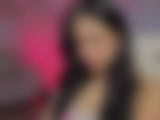 Live cam show with Eliie-Ruizz - Striptease on sexytreat.net