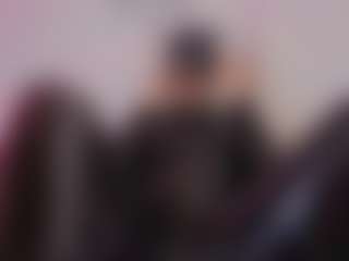 Live cam show with Eliie-Ruizz - Nipple Piercings on nudelive.tv