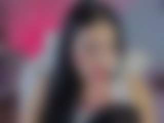 Live cam show with Eliie-Ruizz - Spanks on CamwithHer