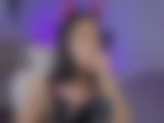 Live cam show with Eliie-Ruizz - Orgasm on CamClone