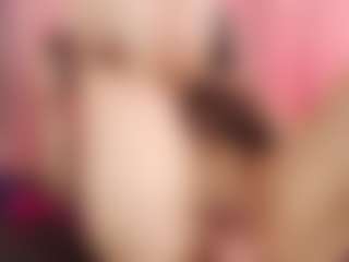 Live cam show with Kathix-wet - Upskirt on SxyPornLive