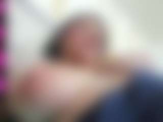 Miiranda-vega MILF webcam performer live streaming