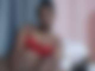 Live cam show with juiceyboobz - Gagging on Camsoda
