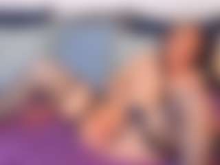 Live cam show with NatasaWilder - Granny Latina on Hubzter Live