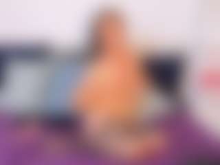 Live cam show with NatasaWilder - Big Ass on livesuperchat.net