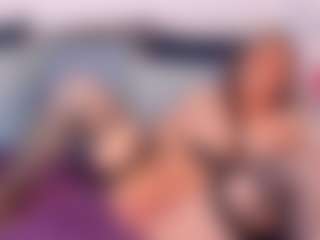 Live cam show with NatasaWilder - Mature on livesuperchat.net