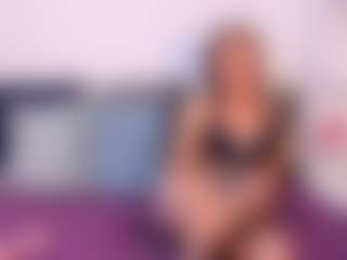 Live cam show with NatasaWilder - Latina on Streamer API