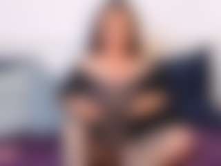 Live cam show with NatasaWilder - BBW Middle Aged on Lustler