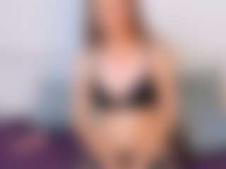 Live cam show with NatasaWilder - Spank Mature on Big Tits