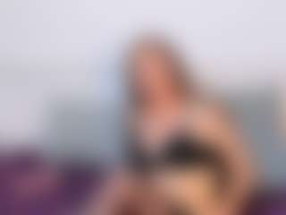 Live cam show with NatasaWilder - Amateur Mature on TeamSkeetLive