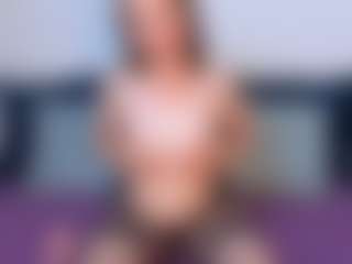 Live cam show with NatasaWilder - Public BBW on https://playwithruby.com