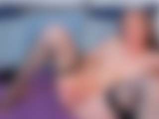 Live cam show with NatasaWilder - Public BBW on Porn Luv