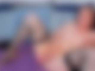Live cam show with NatasaWilder - Spank Mature on chickslive.net