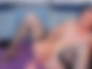 Live cam show with NatasaWilder - College MILF on Milfs Live