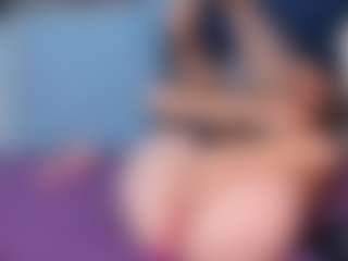 Live cam show with NatasaWilder - Amateur Mature on sexylivex.com