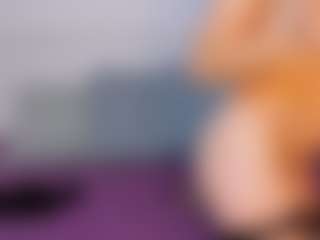 Live cam show with NatasaWilder - Lush MILF on Camsoda Late Night