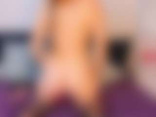 Live cam show with NatasaWilder - BBW Mature on AdultVida.com