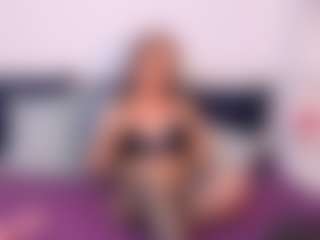 Live cam show with NatasaWilder - Camel Toe on nudelive.tv