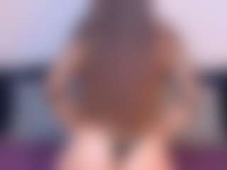 Live cam show with NatasaWilder - Mature MILF on StripNow