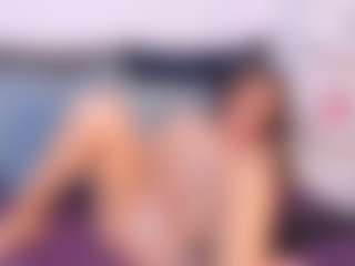 Live cam show with NatasaWilder - Public Mature on Camming Site