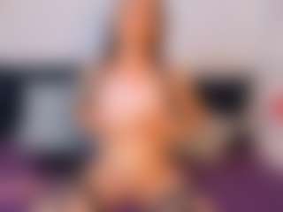 Live cam show with NatasaWilder - Granny on Camsoda