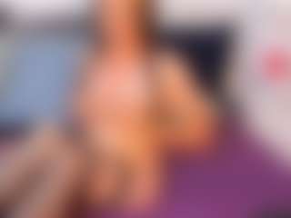 Live cam show with NatasaWilder - Lush MILF on fapnchat