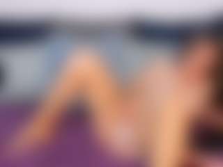 Live cam show with NatasaWilder - Granny Petite on Camming Site
