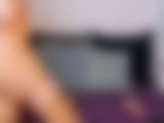 Live cam show with NatasaWilder - Spy Granny on Camming Site