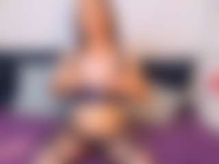 NatasaWilder MILF webcam performer live streaming