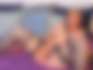 Live cam show with NatasaWilder - Middle Aged on TottyGirls