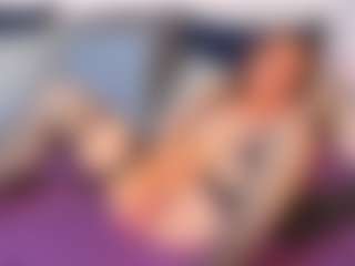 Live cam show with NatasaWilder - Butt Plug on luckytryst.com