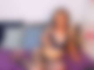 Live cam show with NatasaWilder - Camel Toe on Camversity