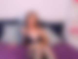 Live cam show with NatasaWilder - Public Mature on EXY