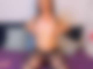 NatasaWilder MILF webcam performer live streaming