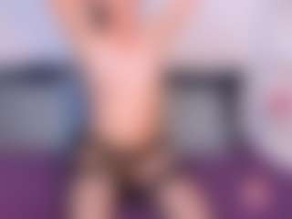 Live cam show with NatasaWilder - Hairy Pussy MILF on Camsoda