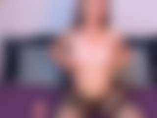Live cam show with NatasaWilder - Mature on Camsoda